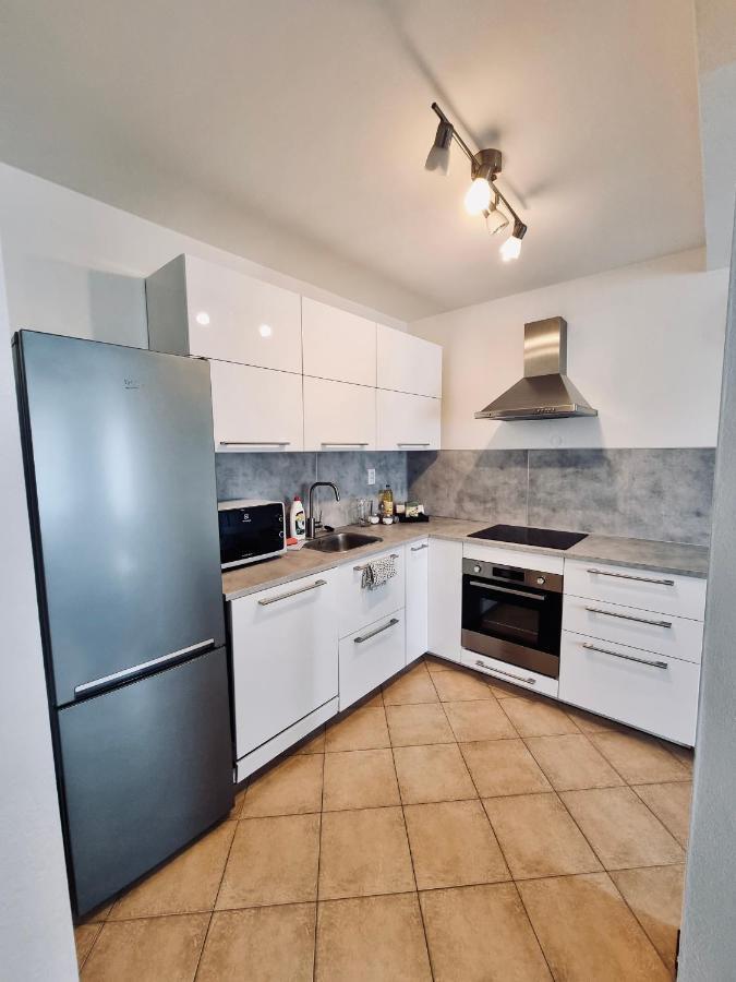 Apartment Banska - City Centre & Private Parking Bańska Bystrzyca Zewnętrze zdjęcie