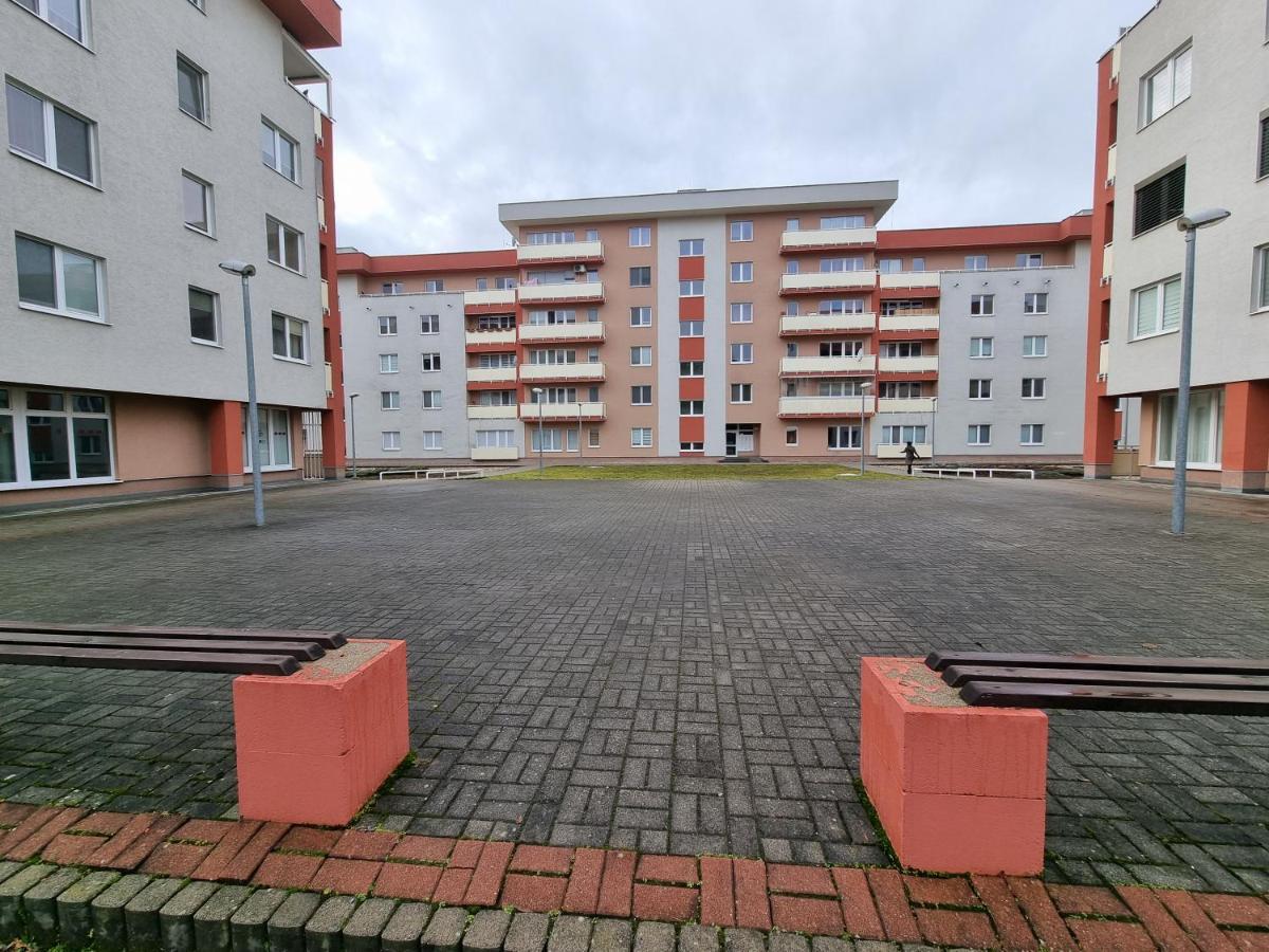 Apartment Banska - City Centre & Private Parking Bańska Bystrzyca Zewnętrze zdjęcie