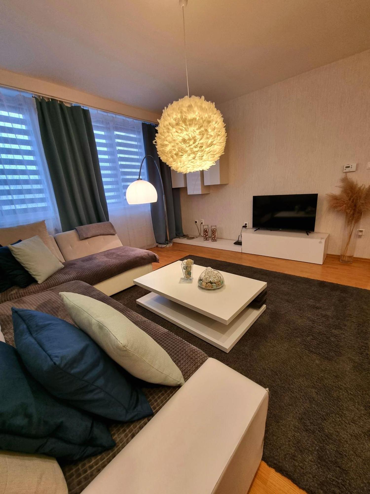 Apartment Banska - City Centre & Private Parking Bańska Bystrzyca Zewnętrze zdjęcie